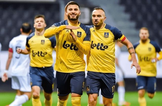 趋之若鹜 趋之若鹜