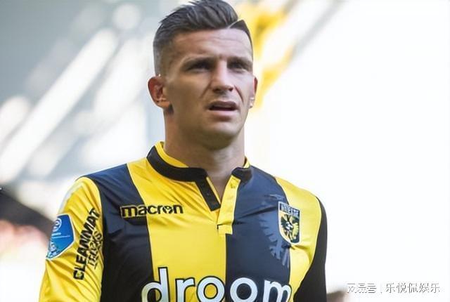 弱侧射手威 弱侧射手威